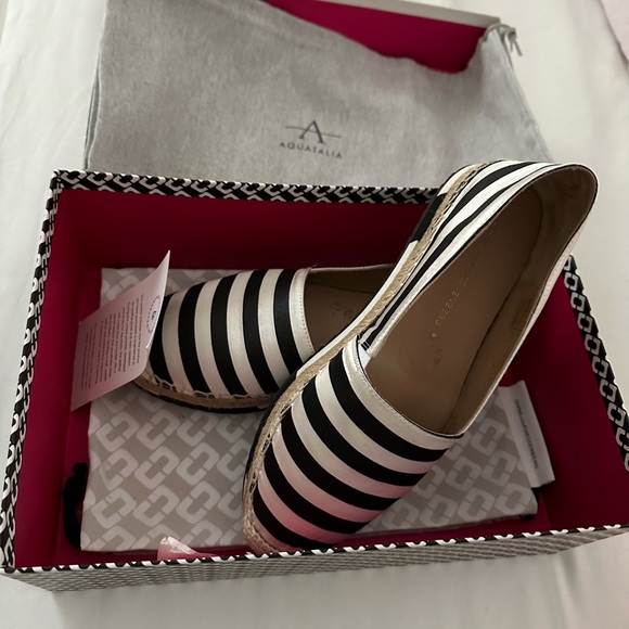 Diane Von Furstenberg
Espadrilles - Picture 3 of 4